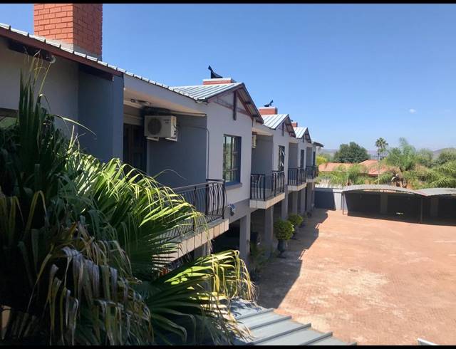 3 BEDROOM APARTMENT FOR SALE IN SCHOEMANSVILLE